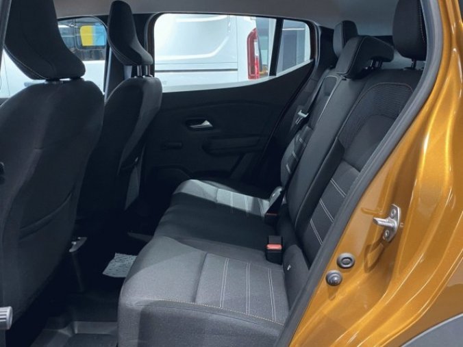 Dacia Sandero, Stepway Comfort TCe 100 LPG, barva oranžová