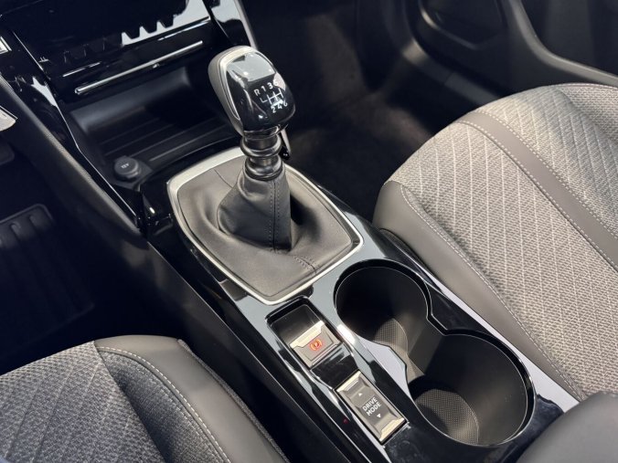 Peugeot 2008, Peugeot 2008 ALLURE, Pack Vision, Grip Control, barva modrá