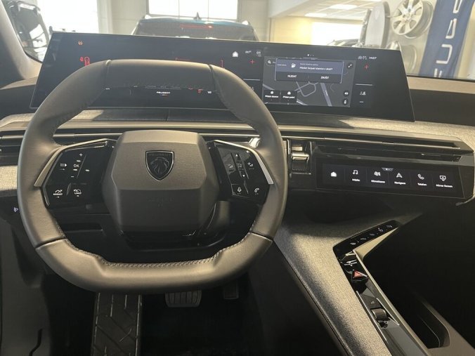 Peugeot 5008, Peugeot 5008 BUSINESS Hybrid 145 e-DCS6, barva modrá