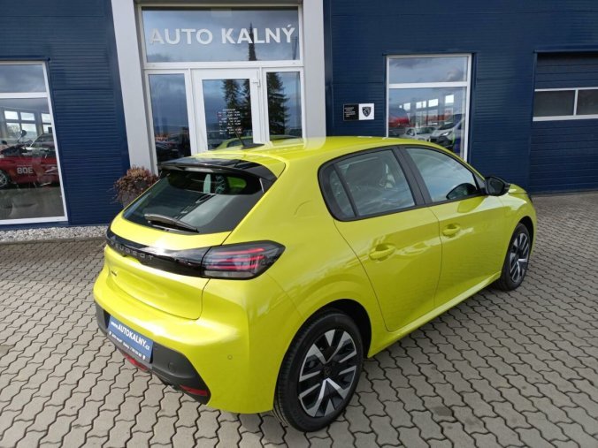 Peugeot 208, Peugeot 208 Allure 1.2 PureTech 100k MAN6, barva zelená