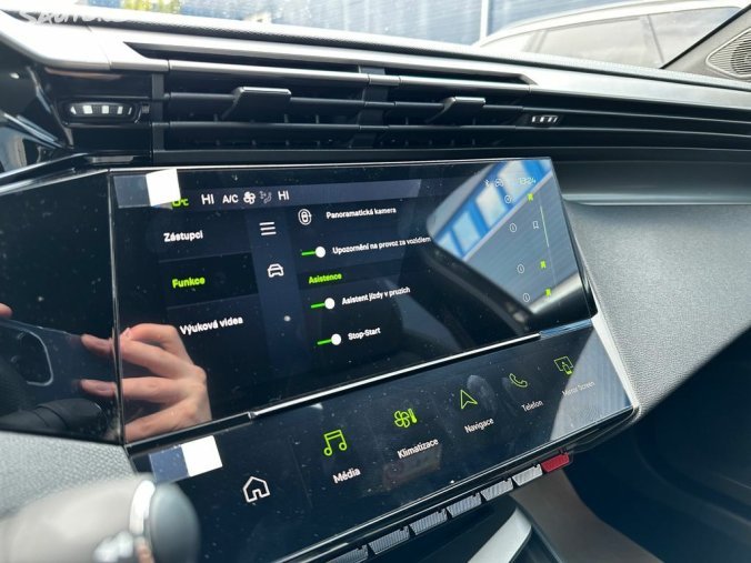 Peugeot 308, Peugeot 308 SW GT Hybrid 136 e-DCS6, barva šedá