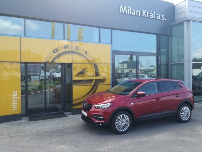Opel Grandland X, Enjoy 1.2Turbo AT8, barva červená