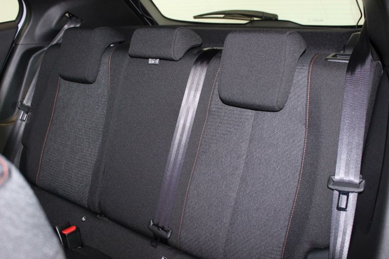 Peugeot 2008, Peugeot 2008 STYLE Elektromotor 100 kW/136k, barva bílá
