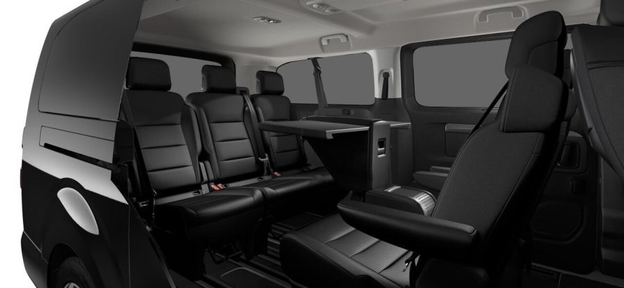 Peugeot Traveller, Peugeot Traveller Allure L3 2.2 BHDi 180k EAT8, barva černá