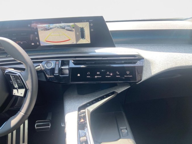 Peugeot 3008, Peugeot 3008 GT Hybrid 145 e-DCS6, barva bílá