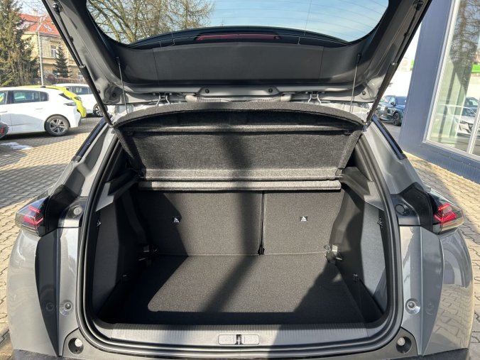 Peugeot 2008, Peugeot 2008 ALLURE PureTech 100 MAN6, barva šedá