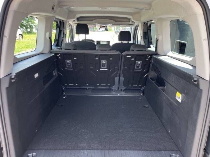 Peugeot Rifter, Peugeot Rifter LONG ACTIVE BlueHDi 100 MAN6 s homologací N1, barva bílá