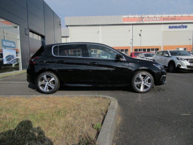 Peugeot 308, GT-line 1.2 PureTech 130k EAT8, barva černá