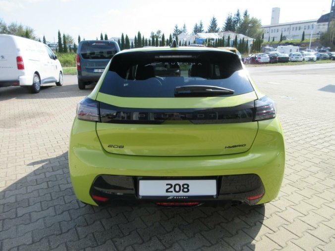Peugeot 208, Peugeot 208 ALLURE Hybrid 100 e-DCS6, barva žlutá