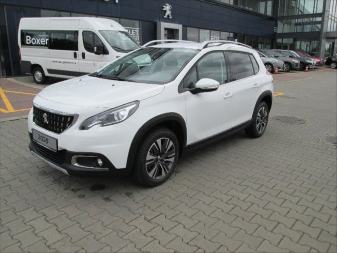 Peugeot 2008, 1.2 82k Allure S&S MAN5, barva bílá