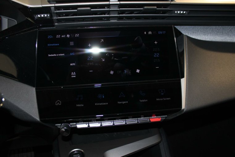 Peugeot 308, Peugeot 308 SW ALLURE Hybrid 136 e-DCS6, barva bílá