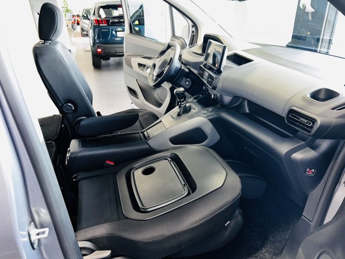 Peugeot Rifter, Peugeot Rifter LONG ALLURE DIESEL 130 MAN6, barva šedá