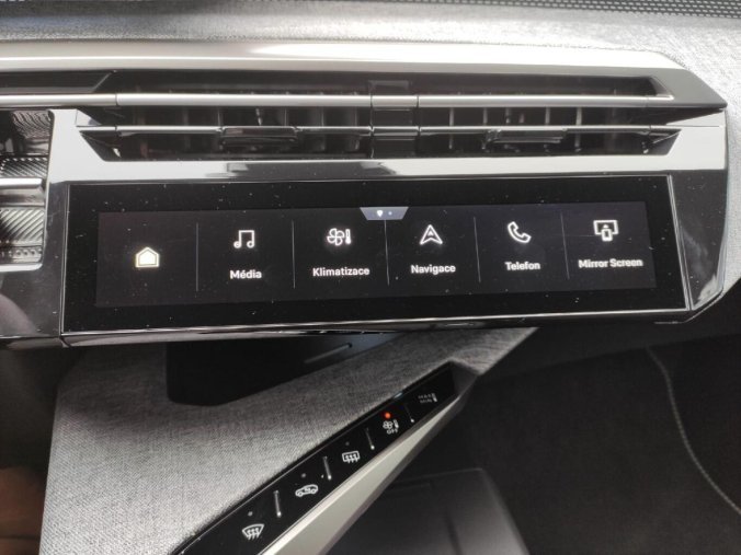 Peugeot 3008, Peugeot 3008 GT 1.2 HY 145k AUT 6, barva modrá