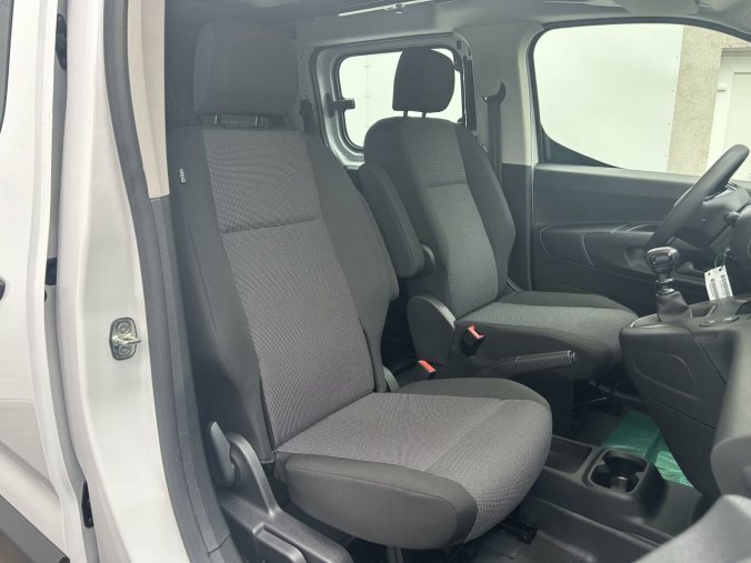 Peugeot Partner, Peugeot Partner Polocombi L2 1000 1.5 HDi 100k, barva bílá