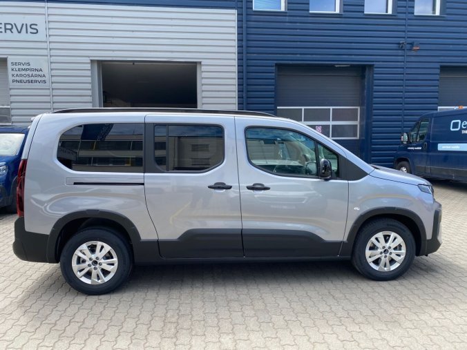 Peugeot Rifter, Peugeot Rifter LONG ALLURE BlueHDi 130 MAN6 - 7MÍST - 7287, barva šedá