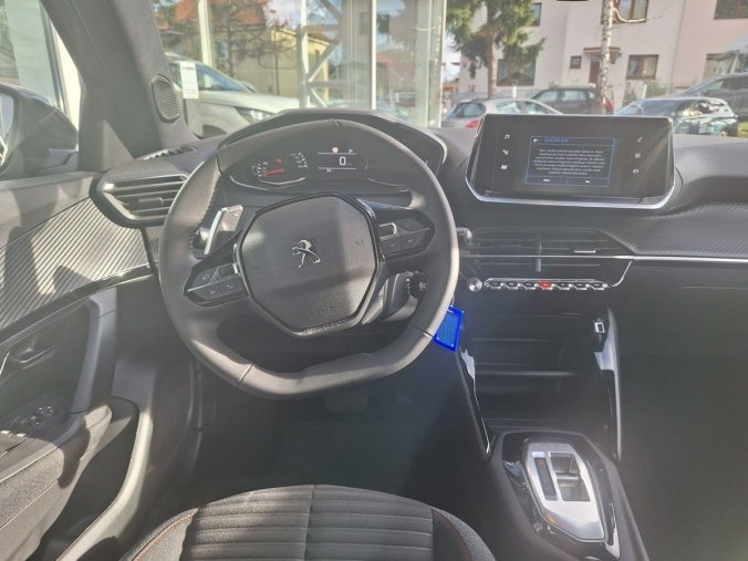Peugeot 2008, Peugeot 2008 STYLE Hybrid 110 e-DCS6, barva bílá