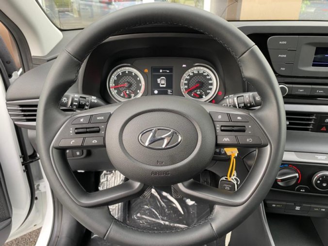 Hyundai i20, 1,2 DPI 5 st. manuální, barva bílá