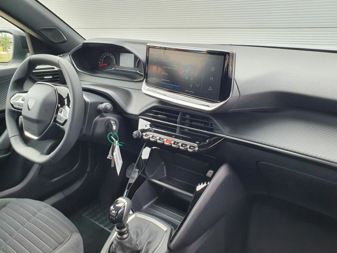 Peugeot 2008, Peugeot 2008 STYLE PureTech 100 S&S MAN6, barva bílá