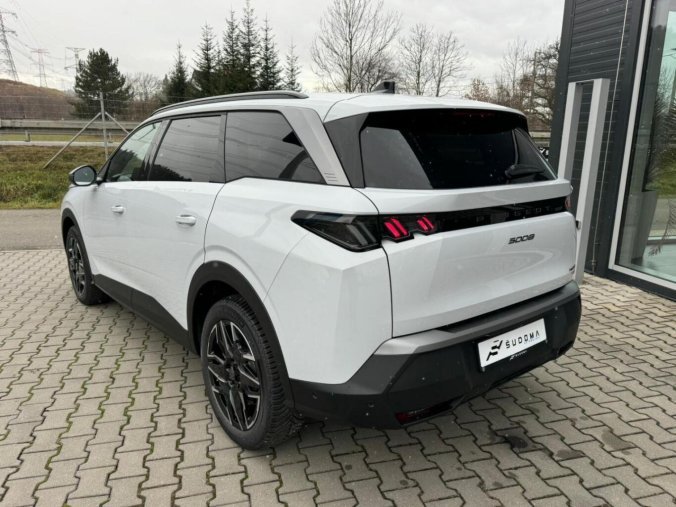 Peugeot 5008, Peugeot 5008 5008 ALLURE Hybrid 136 e-DCS6, barva bílá