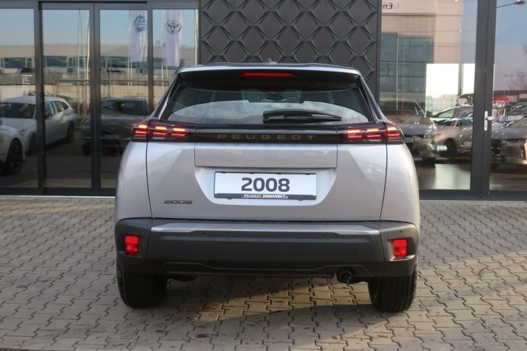 Peugeot 2008, Peugeot 2008 ACTIVE 1.2 MAN6 100k, barva stříbrná