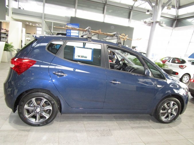 Hyundai i20, 1,4 CVVT 66 kW (95 NAT) 5 st. man, barva modrá