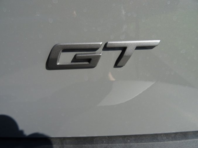 Peugeot 2008, GT 1.2 PureTech 130k EAT8, barva šedá