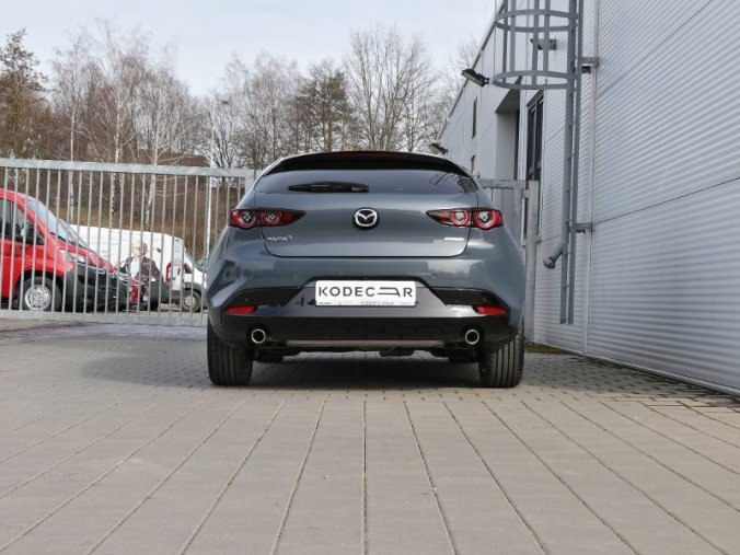 Mazda 3, 2,0 Skyactiv-G 122k/90kW AT, barva šedá