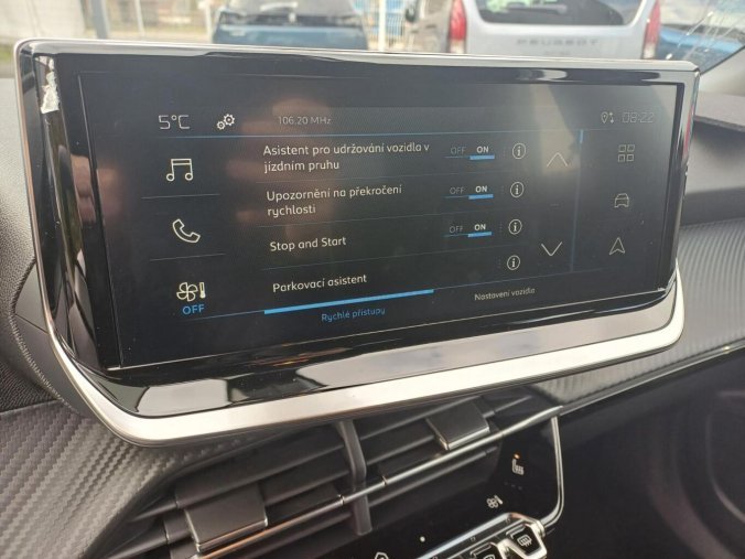 Peugeot 2008, Peugeot 2008 BUSINESS Hybrid 110 e-DCS6, barva bílá