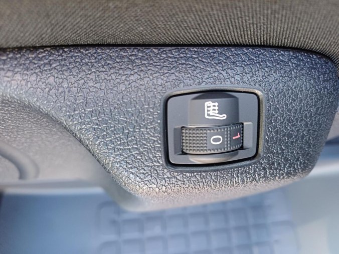 Peugeot Traveller, Peugeot Traveller Active L2 2.2 BlueHDi 150 MAN, barva zelená