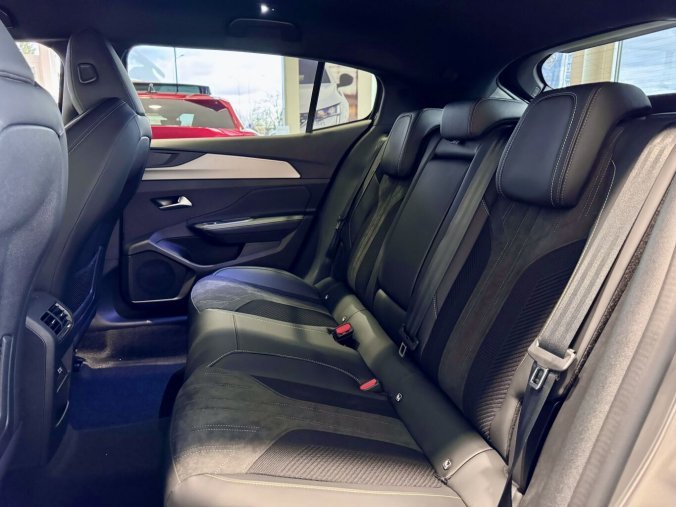 Peugeot 408, Peugeot 408 GT Hybrid, Visiopark 3, Panorama, barva šedá