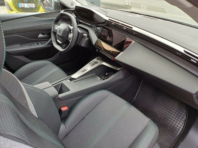 Peugeot 308, Peugeot 308 SW Allure BlueHDi 130 k, barva šedá