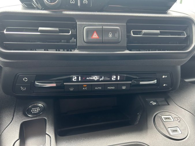 Peugeot Rifter, Peugeot Rifter GT BlueHDi 130 S&S EAT8, barva zelená