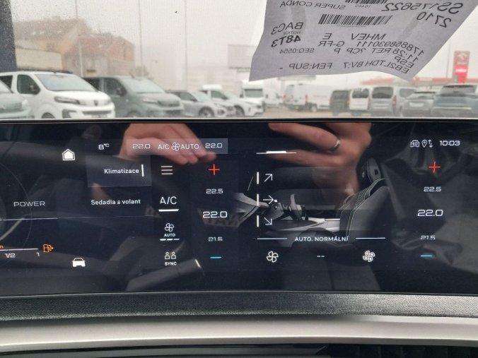 Peugeot 3008, Peugeot 3008 3008 GT Hybrid 145 e-DCS6, barva modrá