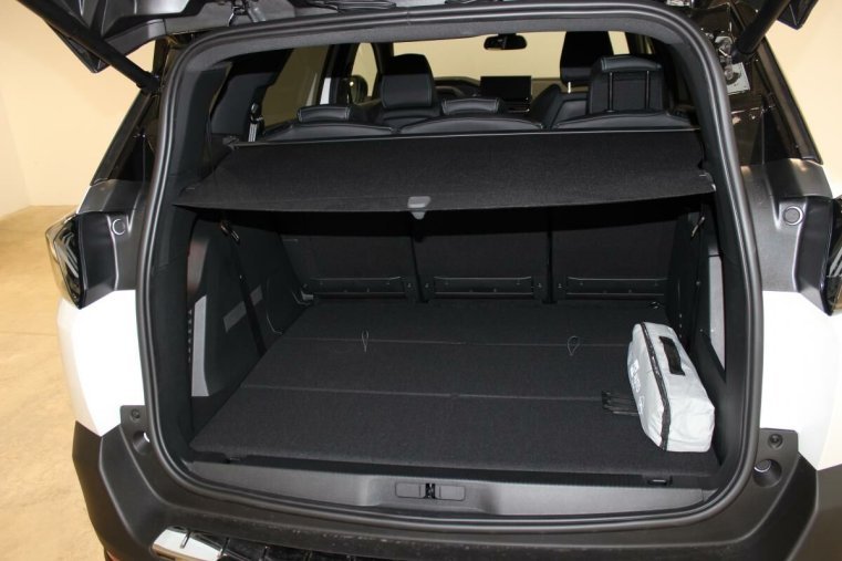 Peugeot 5008, Peugeot 5008 ALLURE PACK BlueHDi 130 EAT8, barva bílá
