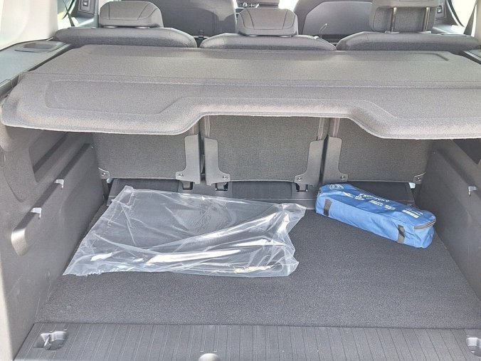 Peugeot Rifter, Peugeot Rifter GT BHDi 130 EAT8, barva modrá