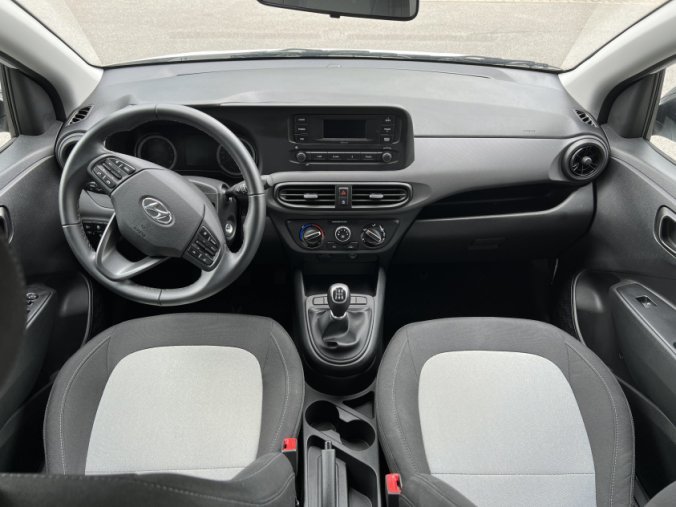 Hyundai i10, 1,0i 5 st. manuální, barva bílá