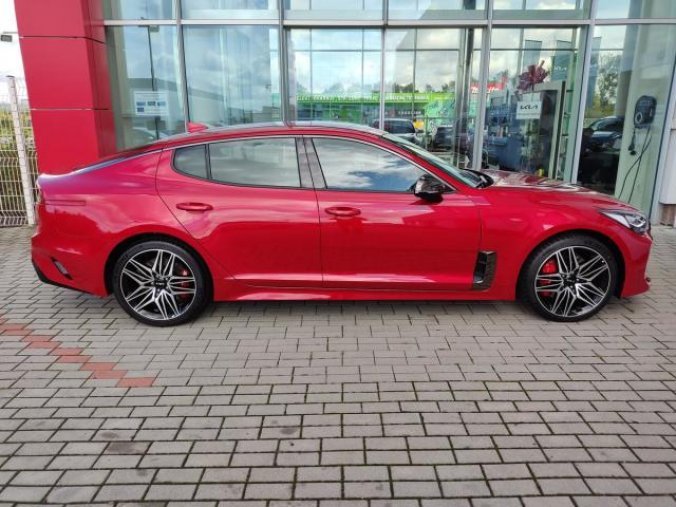 Kia Stinger, 3.3 V6 T-GDi 4x4 8A/T GT MY22, barva červená