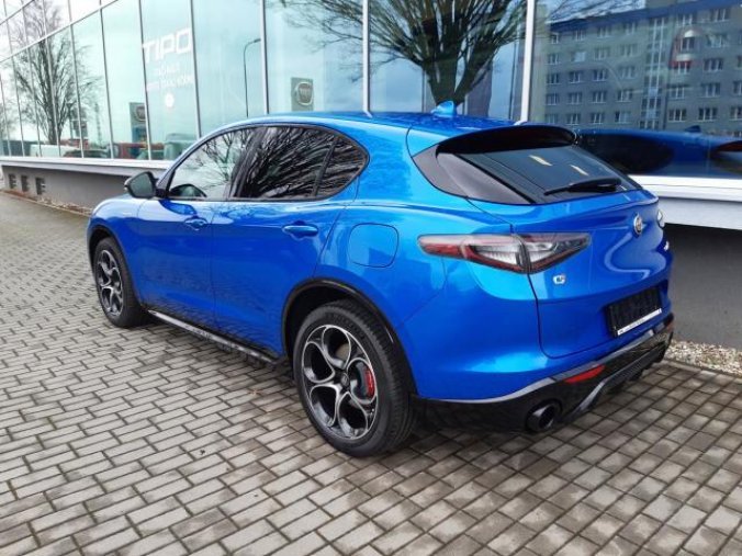 Alfa Romeo Stelvio, Veloce 4x4 2,0 280PS model23, barva modrá