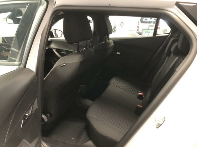 Peugeot 2008, Peugeot 2008 ACTIVE 1.2 PT 100 MAN6, barva bílá