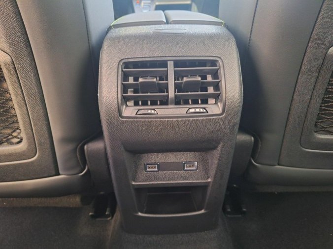 Peugeot 408, Peugeot 408 GT 1.2 PT 130K EAT8, barva bílá