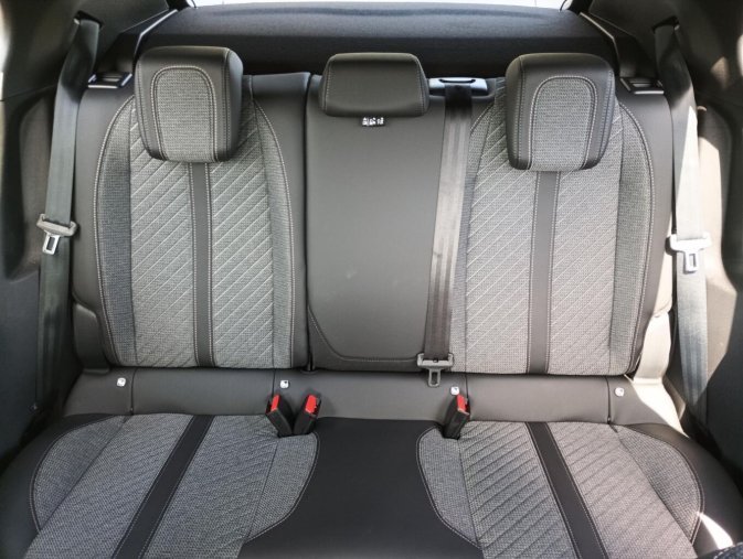 Peugeot 2008, Peugeot 2008 ALLURE PureTech 100 S&S MAN6, barva černá