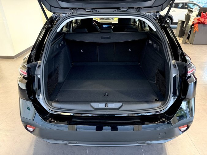 Peugeot 308, Peugeot 308 SW STYLE HYBRID 145k, Automat, barva černá