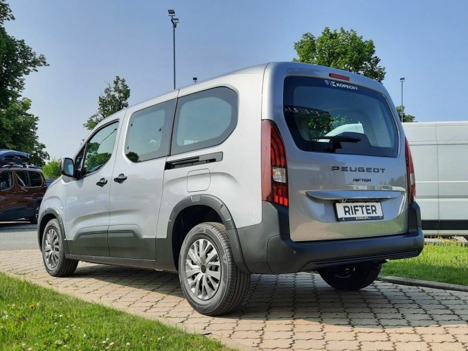 Peugeot Rifter, Peugeot Rifter LONG ALLURE 1,5 BHDi 130k EAT8, barva šedá
