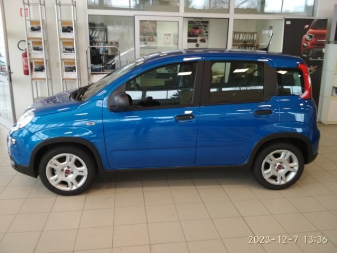 Fiat Panda, 1.0 70k COLD Italia, barva modrá