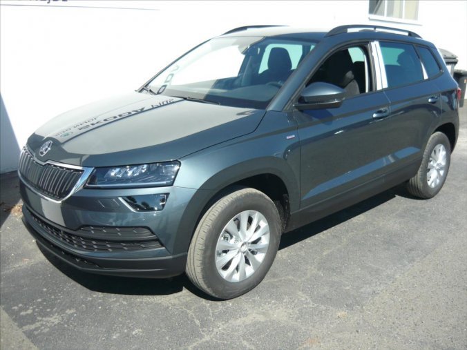 Škoda Karoq, 1,5 TSI 110 kW 125 let 7DSG, barva šedá