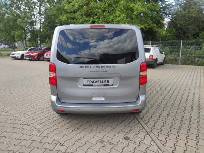 Peugeot Traveller, Peugeot Traveller L2 2.0 HDI AUT8 180k NAV 2+3+3, barva stříbrná