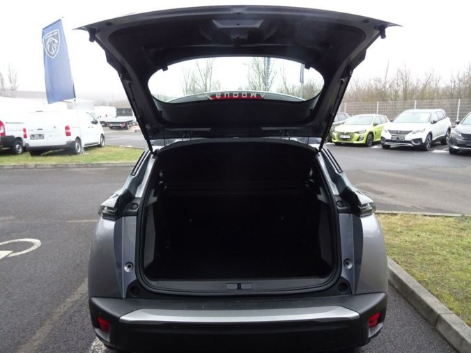 Peugeot 2008, Peugeot 2008 STYLE PureTech 100k MAN6, barva stříbrná