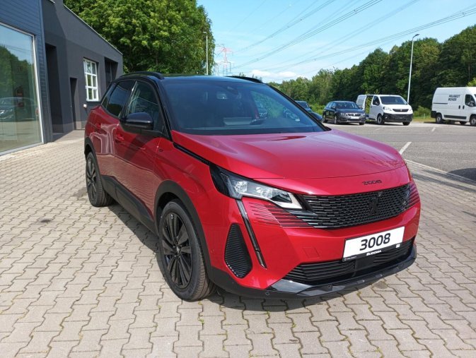 Peugeot 3008, Peugeot 3008 GT PACK 1.2 PureTech 130 EAT8, barva červená