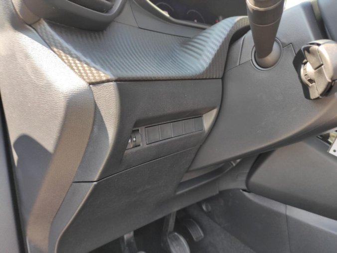 Peugeot 2008, Peugeot 2008 ALLURE 1.2 100k MAN6, barva stříbrná