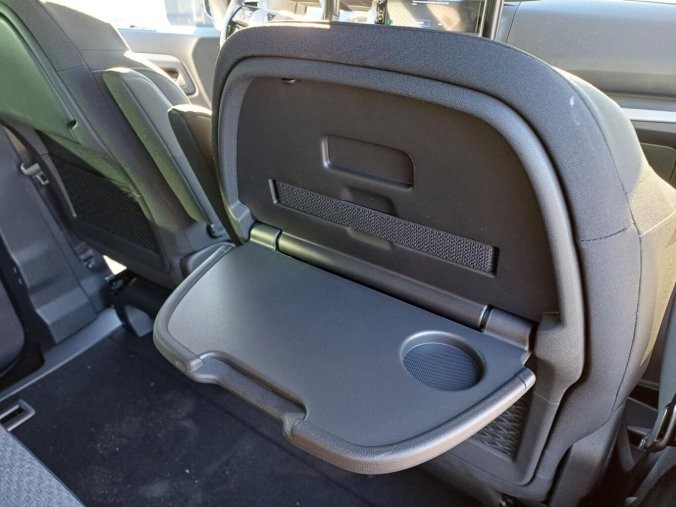 Peugeot Traveller, Peugeot Traveller Active L2 2.2 BlueHDi 150 MAN, barva zelená